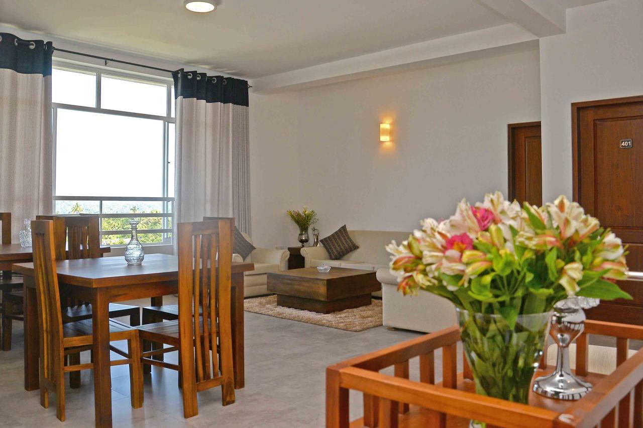 Red Chillies Tourist Inn Κάντι Εξωτερικό φωτογραφία