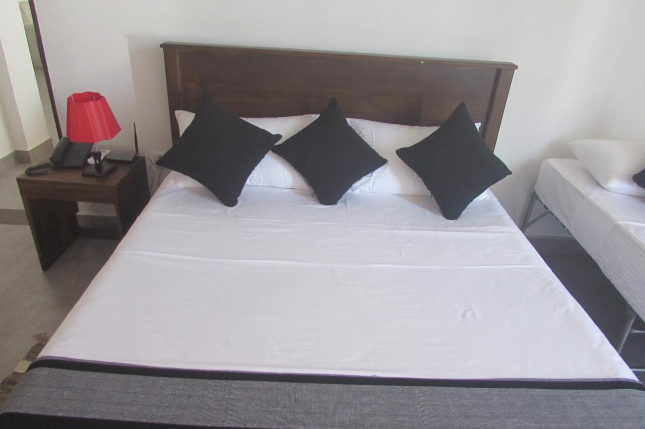Red Chillies Tourist Inn Κάντι Εξωτερικό φωτογραφία