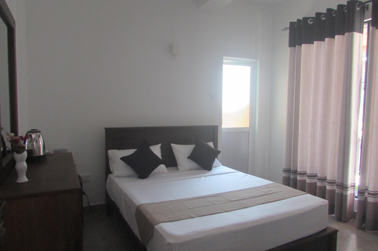 Red Chillies Tourist Inn Κάντι Εξωτερικό φωτογραφία
