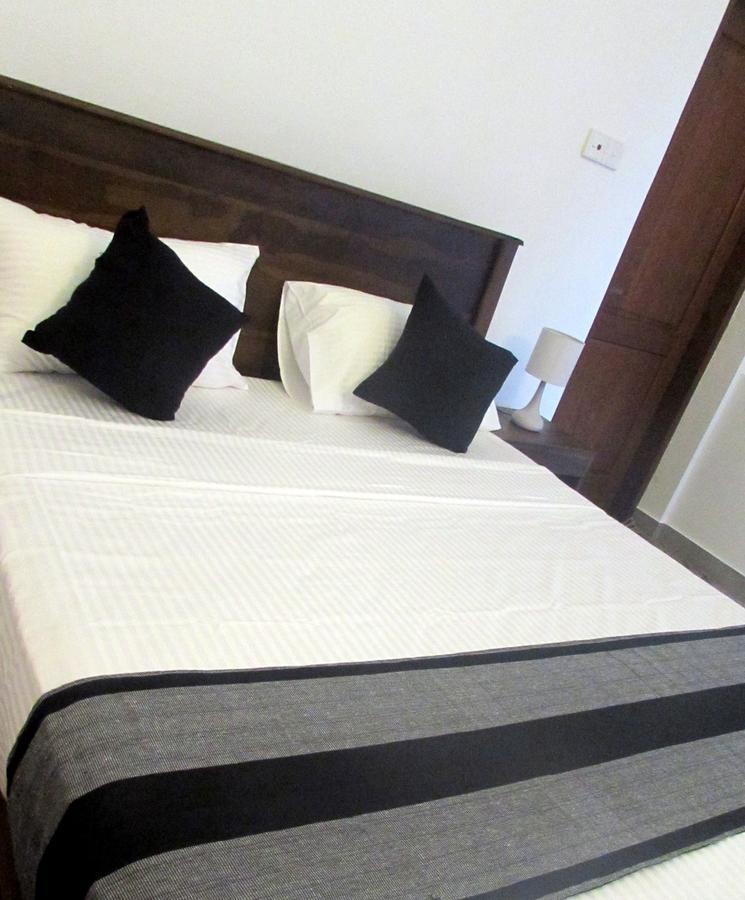 Red Chillies Tourist Inn Κάντι Εξωτερικό φωτογραφία