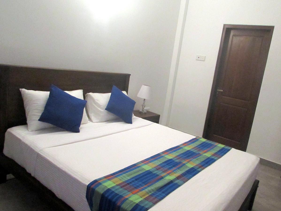 Red Chillies Tourist Inn Κάντι Εξωτερικό φωτογραφία