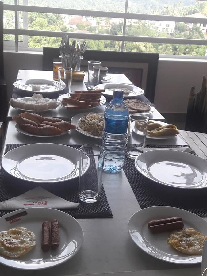 Red Chillies Tourist Inn Κάντι Εξωτερικό φωτογραφία