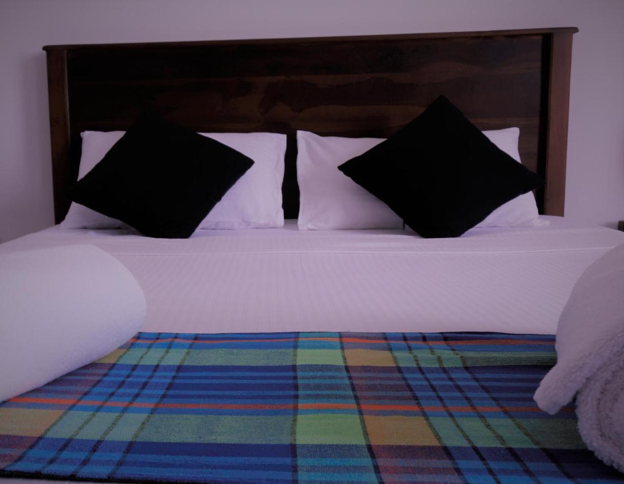 Red Chillies Tourist Inn Κάντι Εξωτερικό φωτογραφία